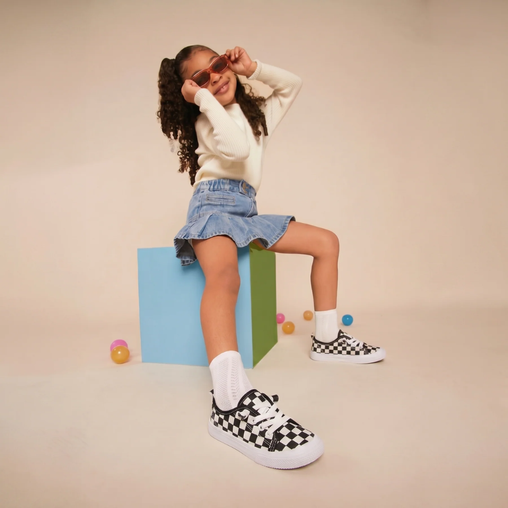 Kids Barefoot Shoes – Lightweight Breathable Sneakers with Flexible Non-Slip Soles