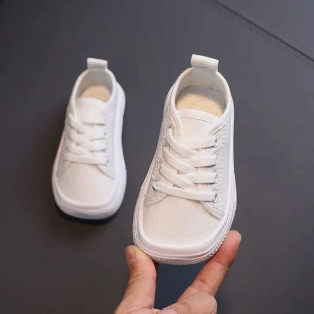 Kids Barefoot Shoes – Lightweight Breathable Sneakers with Flexible Non-Slip Soles
