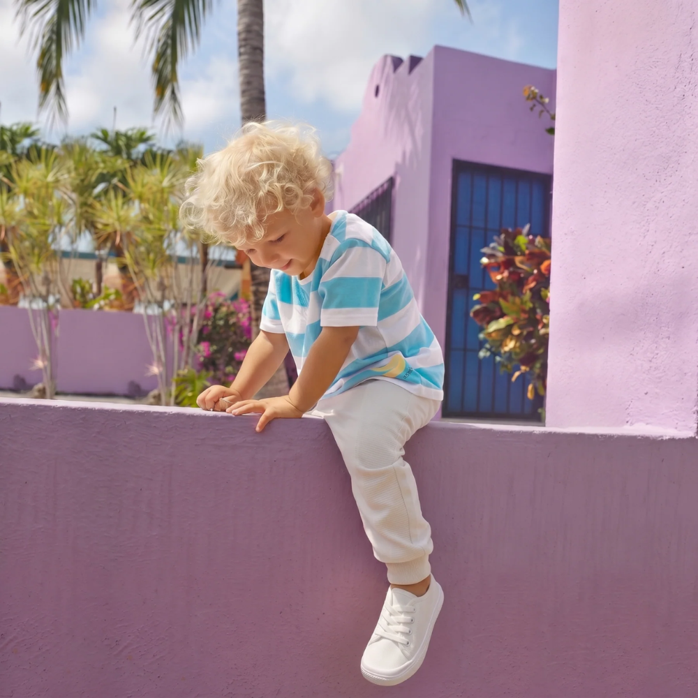 Kids Barefoot Shoes – Lightweight Breathable Sneakers with Flexible Non-Slip Soles