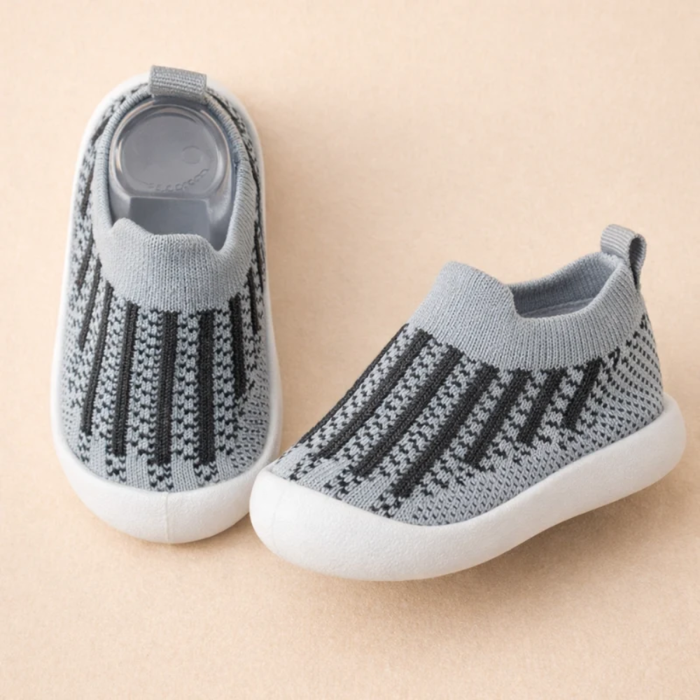 Kids Breathable Sneakers – Lightweight Non-Slip Shoes for Babies and Toddlers