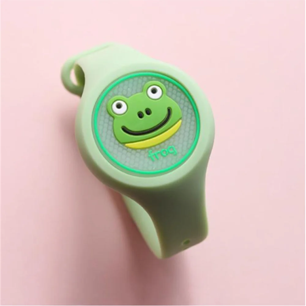 Kids Mosquito Repellent Bracelet – Adjustable Silicone Wristband with Citronella and Eucalyptus Scent