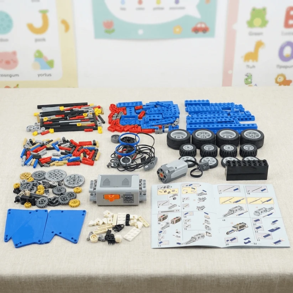 MechaMinds STEM Building Toy – Motorized Engineering and Mechanical Construction Kit for Kids