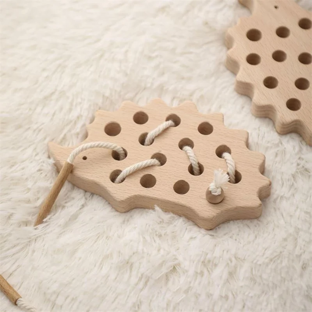 Toddler Wooden Threading Toy – Educational Lacing and Fine Motor Skills Activity Set