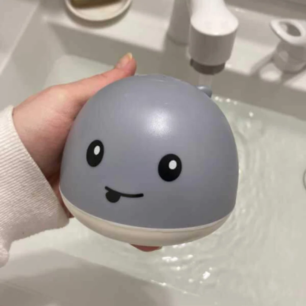 Whale Bath Toy – Water Spraying Toy with LED Lights