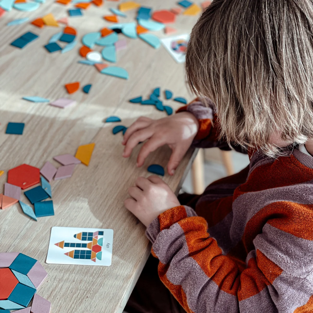 Wooden Geometric Shape Puzzle for Kids – Educational Pattern Building Set